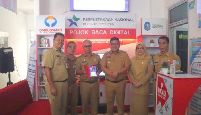 M. Haris Resmi Luncurkan Pojok Baca Digital Di Dukcapil