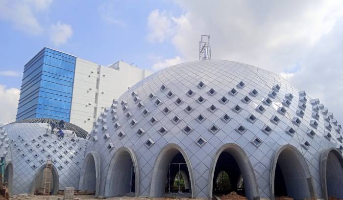 masjid agung kubah timah