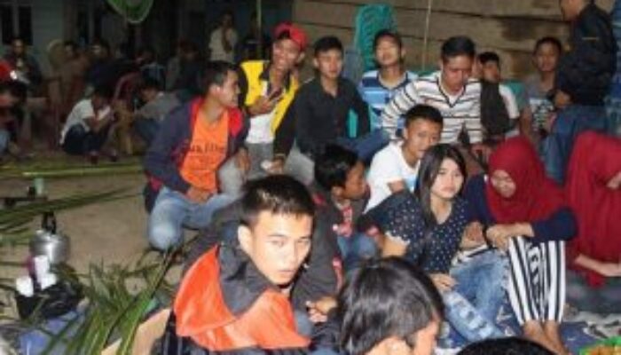 Pertunjukan Rejung dalam Tradisi Begareh Malam Pagar Alam