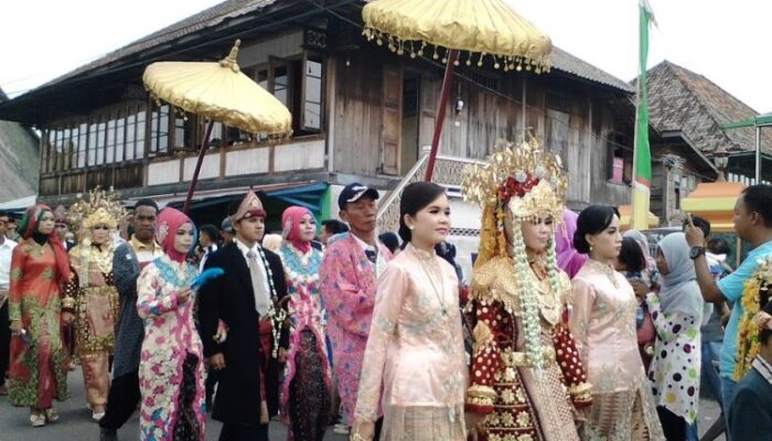 Upacara Pernikahan Adat Masyarakat Ogan Komering Ilir