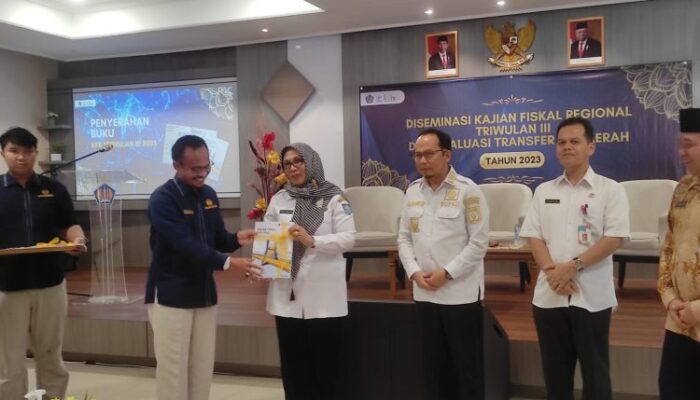 Lusje Anneke Tabalujan Hadiri Diseminasi Kajian Fiskal Regional Triwulan III