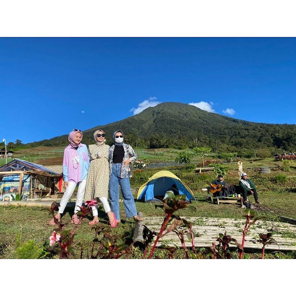 Menjelajahi Kebun Raya Dempo Pagar Alam