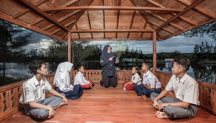 Program PT Timah: Membangun Pendidikan Unggul di Wilayah Tambang