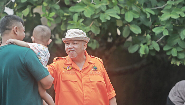 Bupati Sukirman Kunjungi Rumah Warga Terdampak Banjir