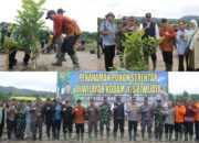 Korem 045 Gaya Tanam 2.500 Bibit Buah Ditanam di Lahan Eks Tambang Desa Terak