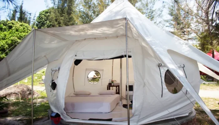Glamping Pesona Bay Sungailiat: Pengalaman Berkemah Mewah di Tengah Keindahan Alam