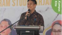 Gelar Akademik Profesor