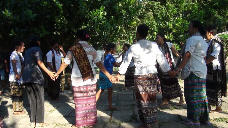 Tari Bonet Nusa Tenggara Timur