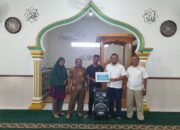 PT Timah Serahkan Bantuan Untuk Rebana As-Sa’adah Desa Lalang Kecamatan Manggar