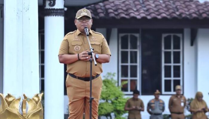 Pj Bupati Bangka Pimpin Apel Siaga Kesiapan Penyelenggaraan Pemilu Tahun 2024