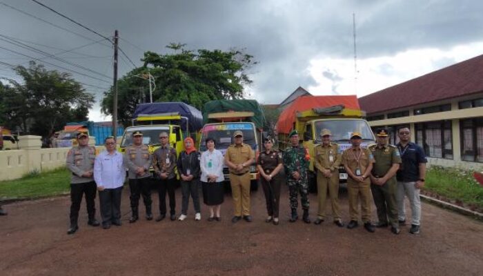 Pj Bupati M Haris Lepas Armada Distribusi Logistik Pemilu 2024 di Kabupaten Bangka