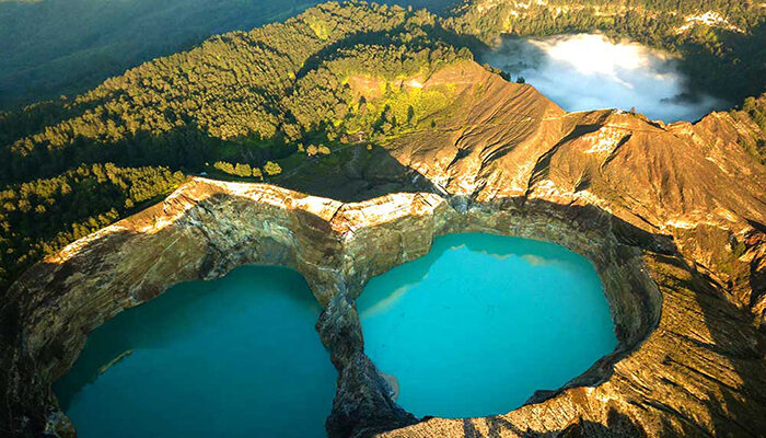 Eksplorasi Danau Kelimutu: Pesona Alam Flores