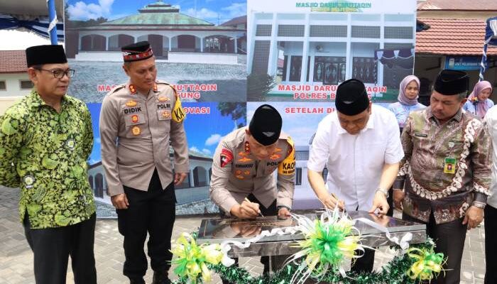 Kapolda Babel Dan Wakil Ketua DMI Pusat Resmikan Masjid Darul Muttaqin Polres Belitung