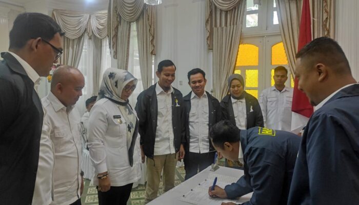 Hadiri Pelantikan BPC HIPMI Kota Pangkalpinang Pj Wako Harap Kolaborasi Meningkatkan Pertumbuhan Ekonomi