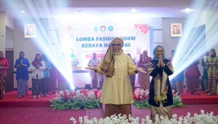 77 ASN Pemkot Pangkalpinang Ikuti Lomba Fashion Show Kebaya Nasional Hari Kartini