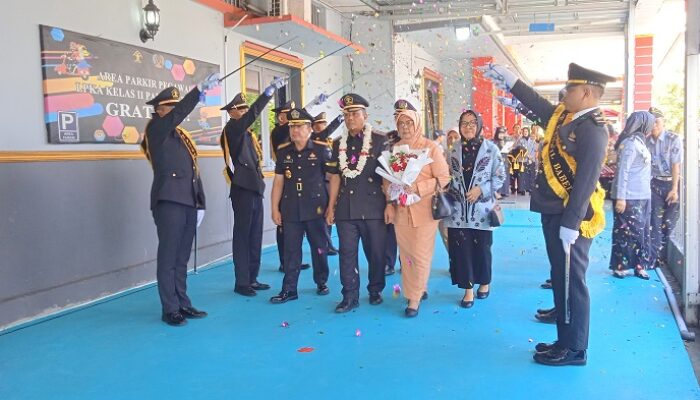 Sertijab Kalapas LPKA kelas II  diwarnai Pedang Pora