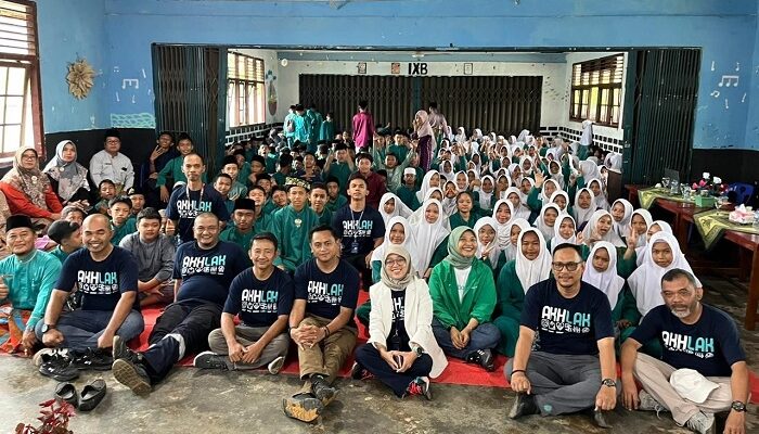 Pelajar SMPN 2 Kundur Utara Antusias Ikuti Employee Volunteering Kelas Insipirasi PT Timah