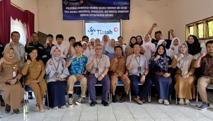 PT Timah Beri Pelatihan Membuat Produk Olahan Minuman di SLB Negeri Mentok