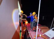 Kapal Pemancing Mati Mesin Terbawa Gelombang