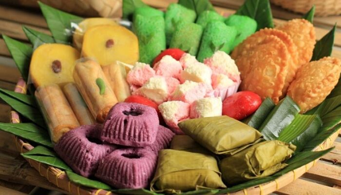 Aneka Jajanan Tradisional Indonesia: Lezat dan Penuh Cerita