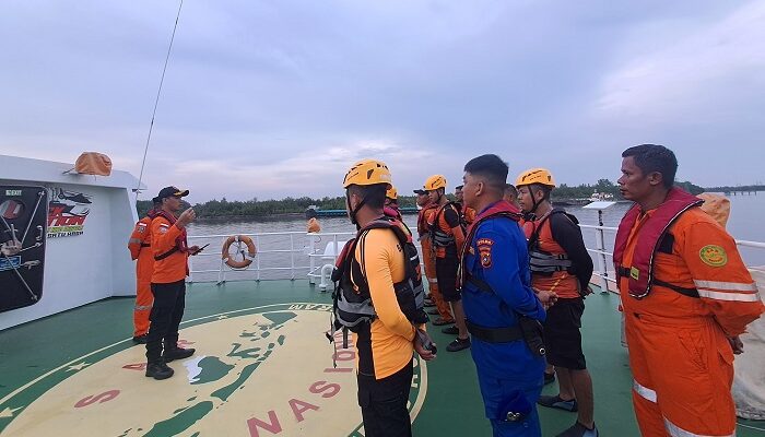 Tim Gabungan SAR Evakuasi ABK Sakit Asal Ukrania