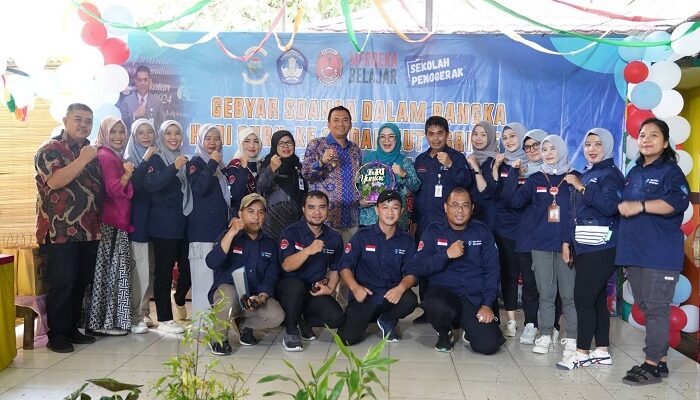 Pj Wako Budi Utama Bersamai Lomba Masak Ikan  di SDN 1