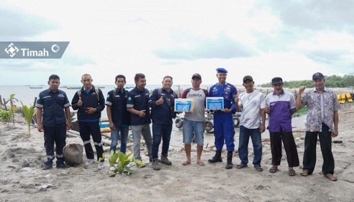 PT Timah Dukung Pembangunan Infrastruktur di Pantai BOM Baru Sampur