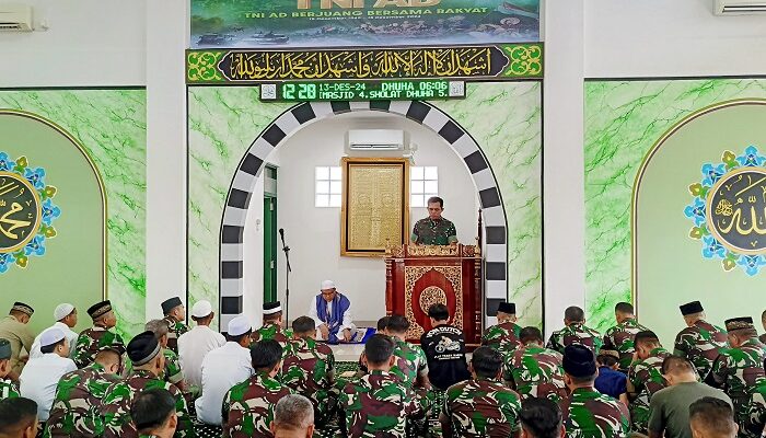 Prajurit dan PNS Korem 045 Garuda Jaya Menggelar Doa Syukur Bersama