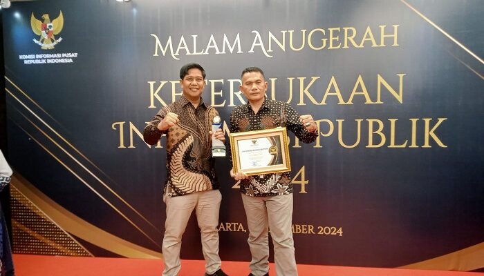 UBB Meraih Penghargaan Dari Komisi Informasi Pusat