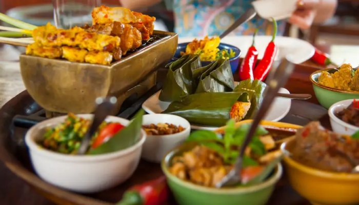 9 Kota Destinasi Kuliner Terbaik di Indonesia yang Wajib Dikunjungi