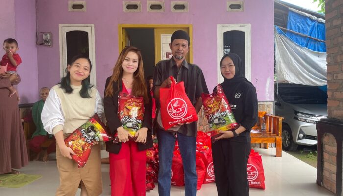 Salurkan Puluhan Sembako, Honda Babel Bantu Korban Angin Puting Beliung