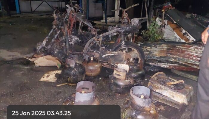 Kebakaran di Pangkalpinang: Kios dan Konter Servis HP Ludes Terbakar
