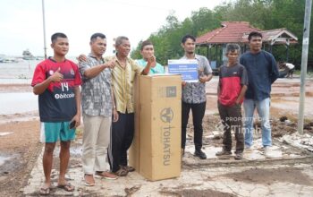 Tingkatkan Hasil Tangkapan Nelayan,  PT Timah Berikan Bantuan Bagi Kelompok Nelayan Sanggedu Desa Beruas 