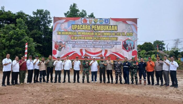 Sinergi dengan TNI, PT Timah Dukung Program TMMD ke 123 di Kabupaten Bangka Barat 