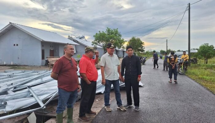 Hujan Lebat Disertai Angin Kencang Terjang Kecamatan Gantung Beltim