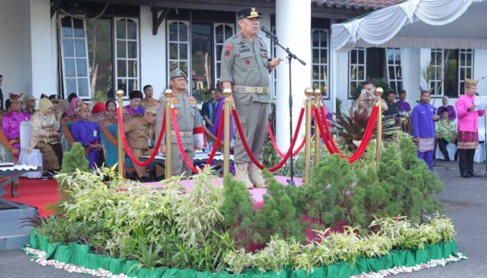Gubernur Hidayat Arsani Jadi Pembina Upacara Hardiknas 2025 di Bangka