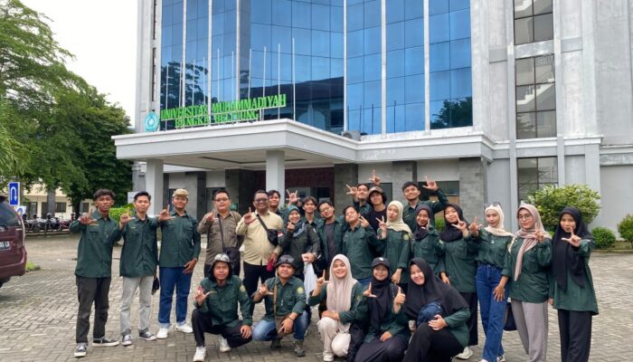 PT Timah Dukung Praktikum Ekosistem Pesisir di Pulau Kelapan, Mahasiswa Observasi Langsung ke Alam 