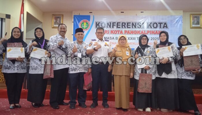 Akhmad Subekty Buka Konferensi PGRI Kota Pangkalpinang: Momentum Regenerasi dan Transformasi Menuju Indonesia Emas