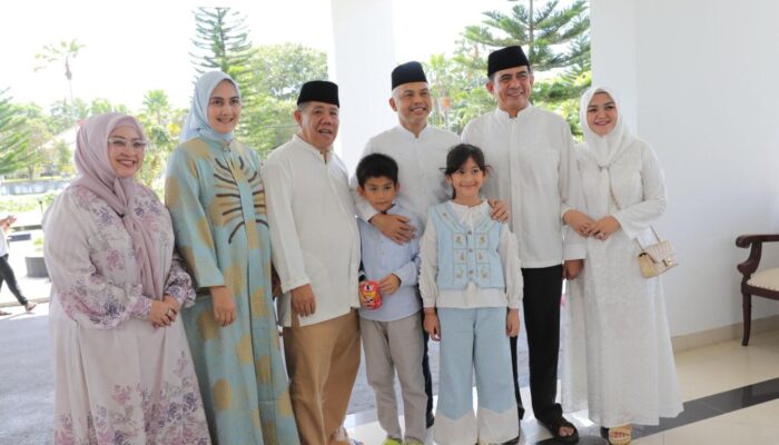 Gubernur Hidayat Arsani Gelar Open House Iduladha 1446 H di Rumah Dinas
