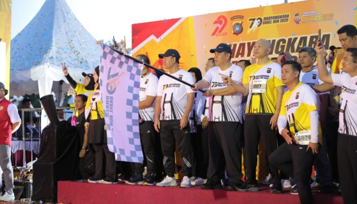 Gubernur Babel Hidayat Arsani Lepas Ribuan Peserta Bhayangkara Babel Run 2025
