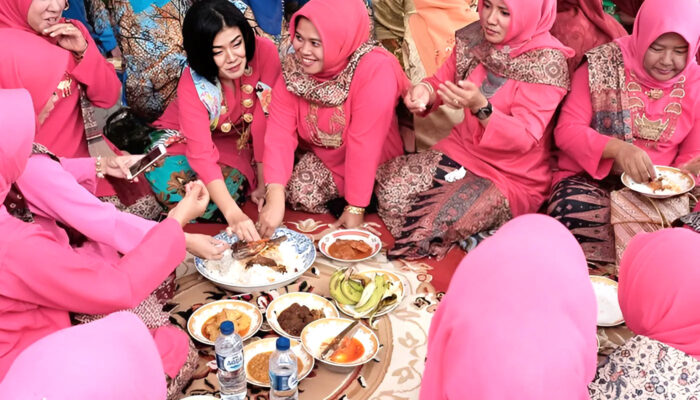 Tradisi Baralek di Sumatera Barat: Simbol Kebersamaan dalam Setiap Hidangan