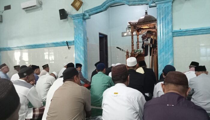 Sholat Idul Adha 1446 H di Masjid Al Hidayah Pangkalpinang Berlangsung Khusyuk, 7 Sapi dan 10 Kambing Disiapkan untuk Qurban
