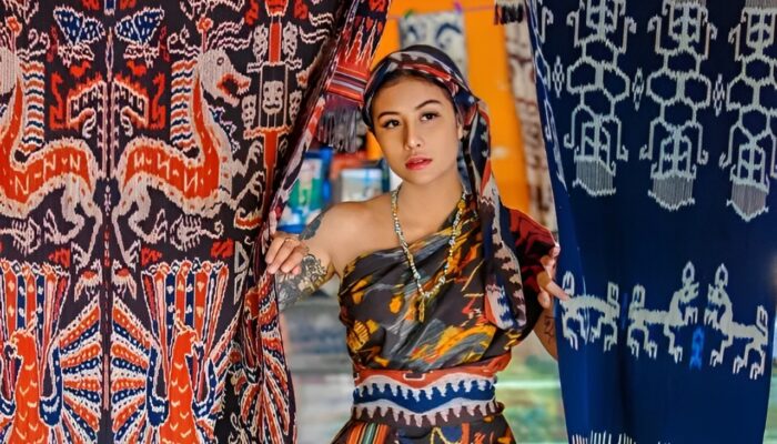 Tenun Ikat Nusa Tenggara Timur: Warisan Budaya yang Sarat Makna