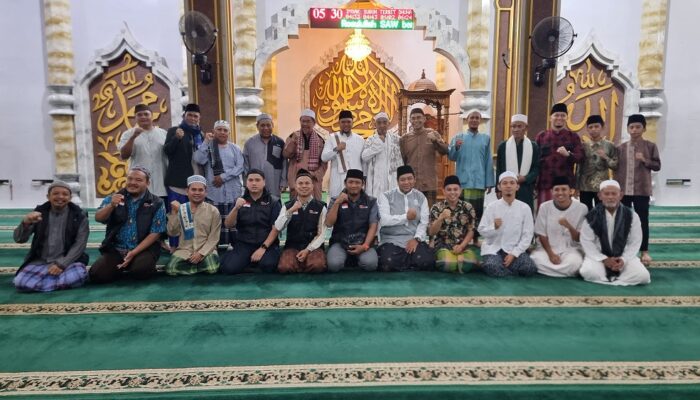 Subuh Keliling BEDEPUR Sambangi Masjid Jami Al-Iman, Ustadz Dede Purnama Ajak Jamaah Perkuat Keimanan di Tengah Tantangan Zaman