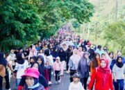 Ribuan Warga Tumpah Ruah di Jalan Sehat “Untuk Merah Putih” Bersama PT Timah di Bangka Barat