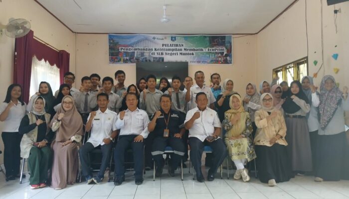 Bangun Harapan di Sekolah Luar Biasa: PT Timah Berikan Pelatihan Membatik Eco Print Bersama SLB Mentok 