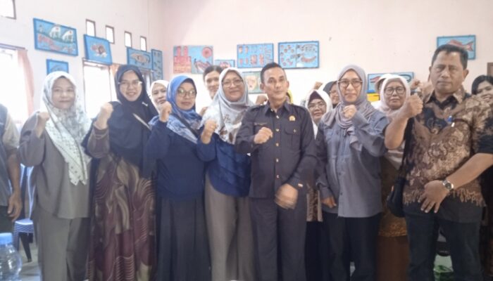 G.A Subhan Serap Aspirasi Soal Sarana Prasarana Pendidikan di Reses SDN 24 Sungailiat