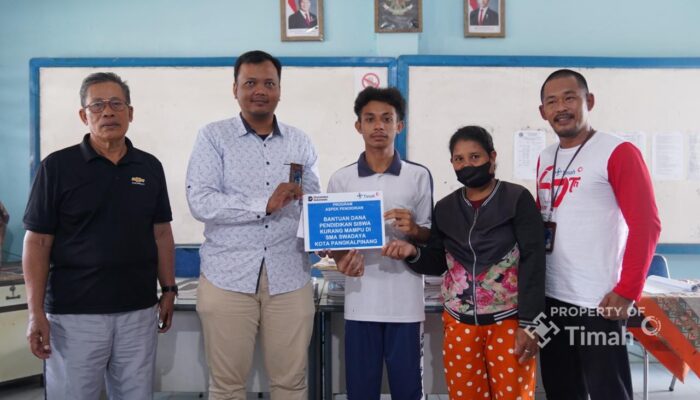 Dukung Generasi Muda Berprestasi, PT TIMAH Tbk Berikan Beasiswa Pendidikan untuk Pelajar SMA di Pangkalpinang 