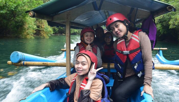 Green Canyon Pangandaran, Surga Tersembunyi di Jawa Barat