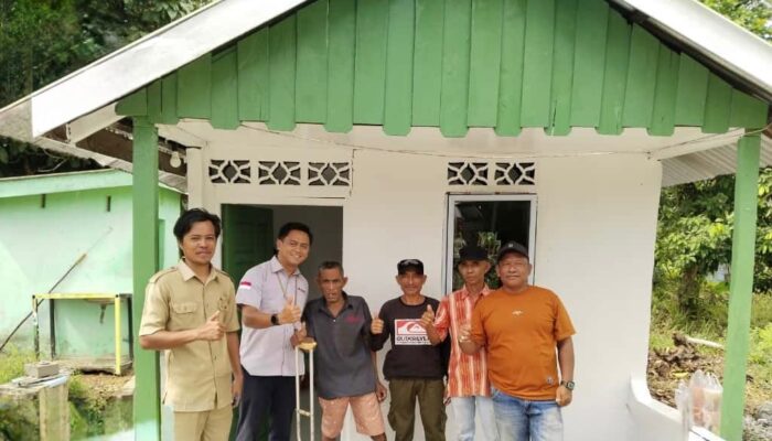 Hidup Sebatang Kara, Rumah Usman Kini Layak Huni Berkat Bantuan PT TIMAH Tbk